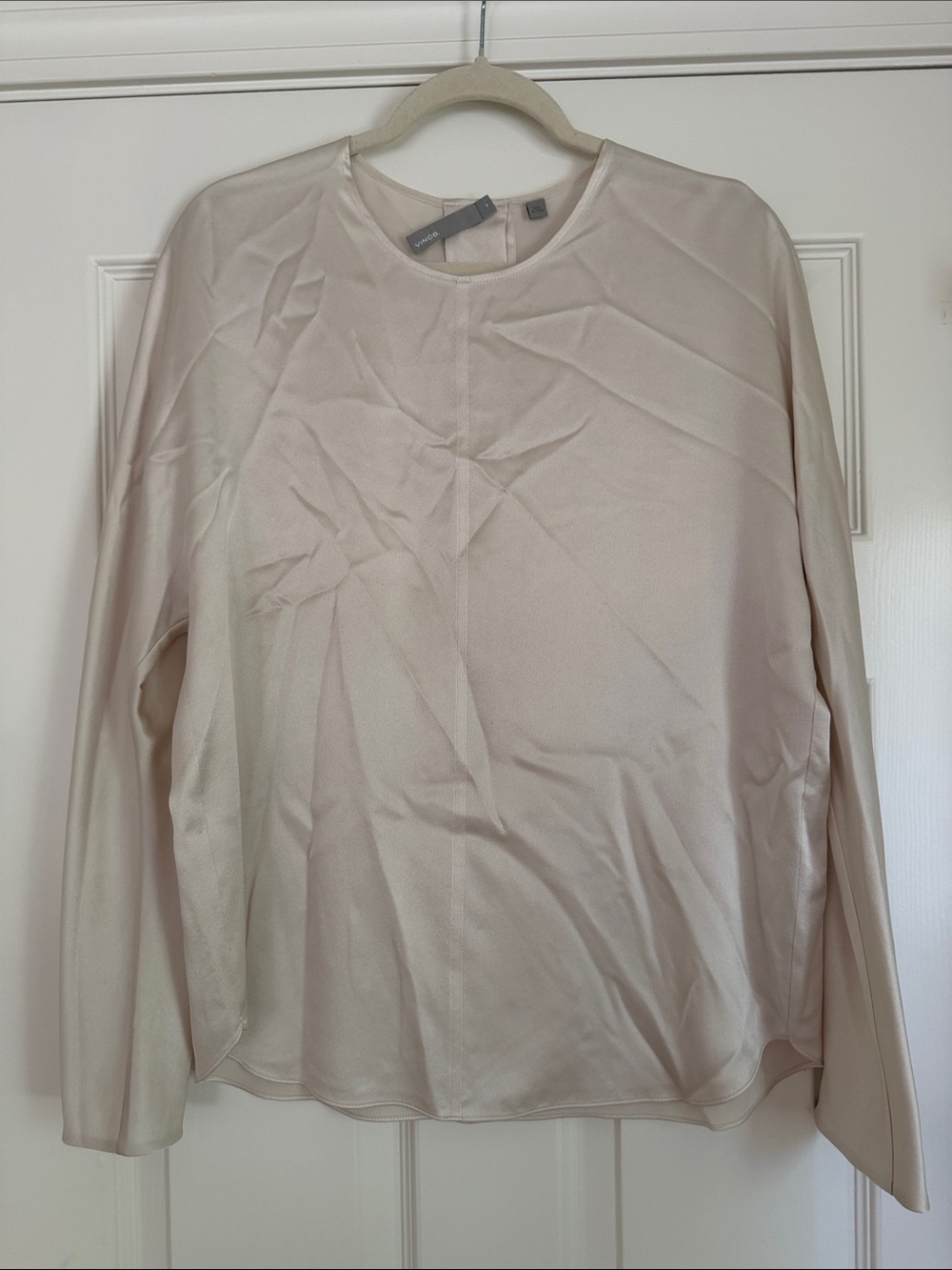 Vince 100% Silk Light Cream Long Sleeve Top
